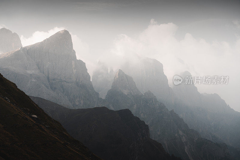 Passo Rolle Landscape, Dolomites，意大利